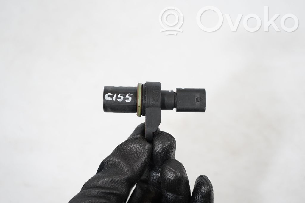 Camshaft position sensor (8)