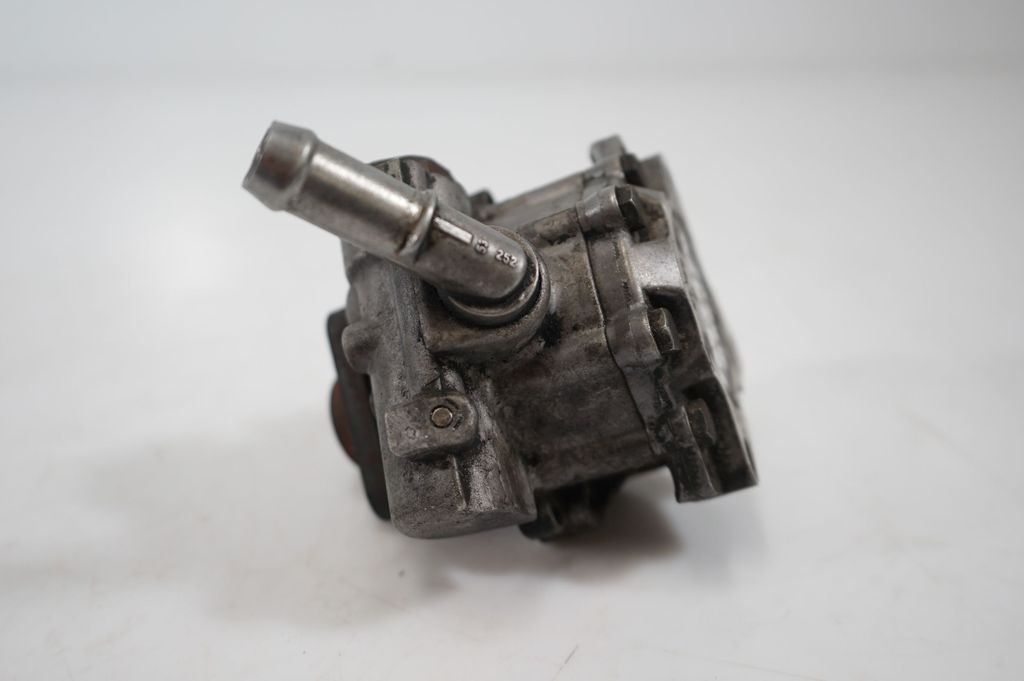Power steering pump (6)