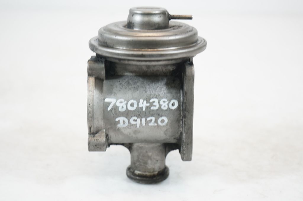 EGR valve (10)