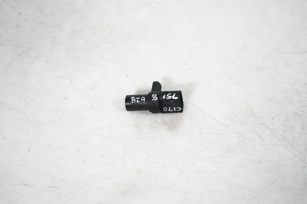 Camshaft position sensor (3)