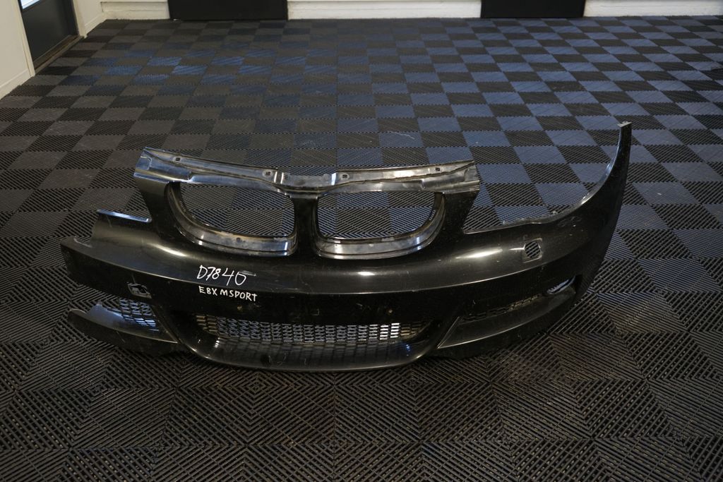 Front bumper (2)