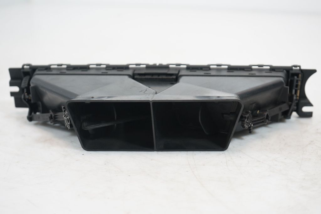 Dash center air vent grill (7)