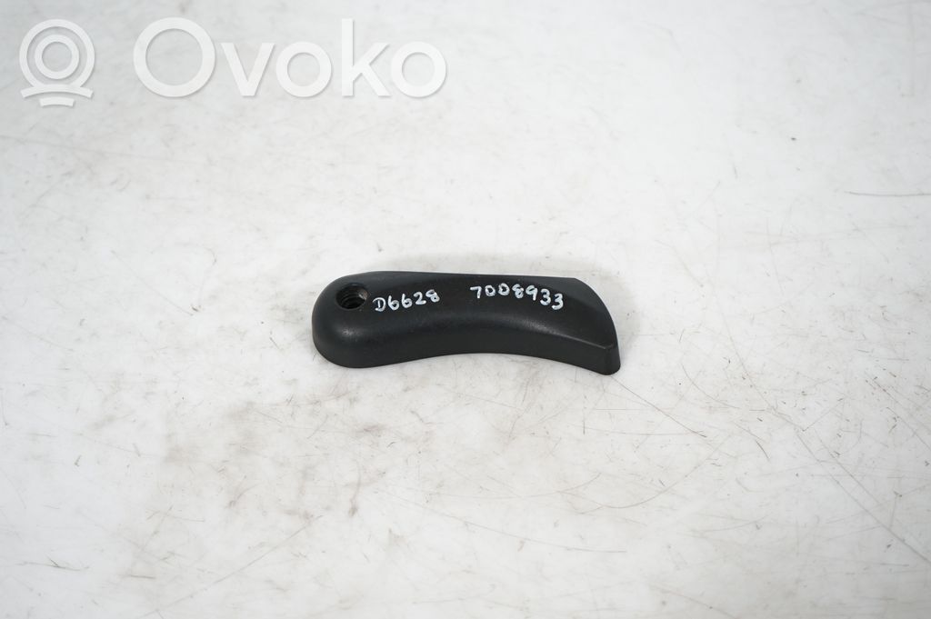 Engine bonnet (hood) release handle