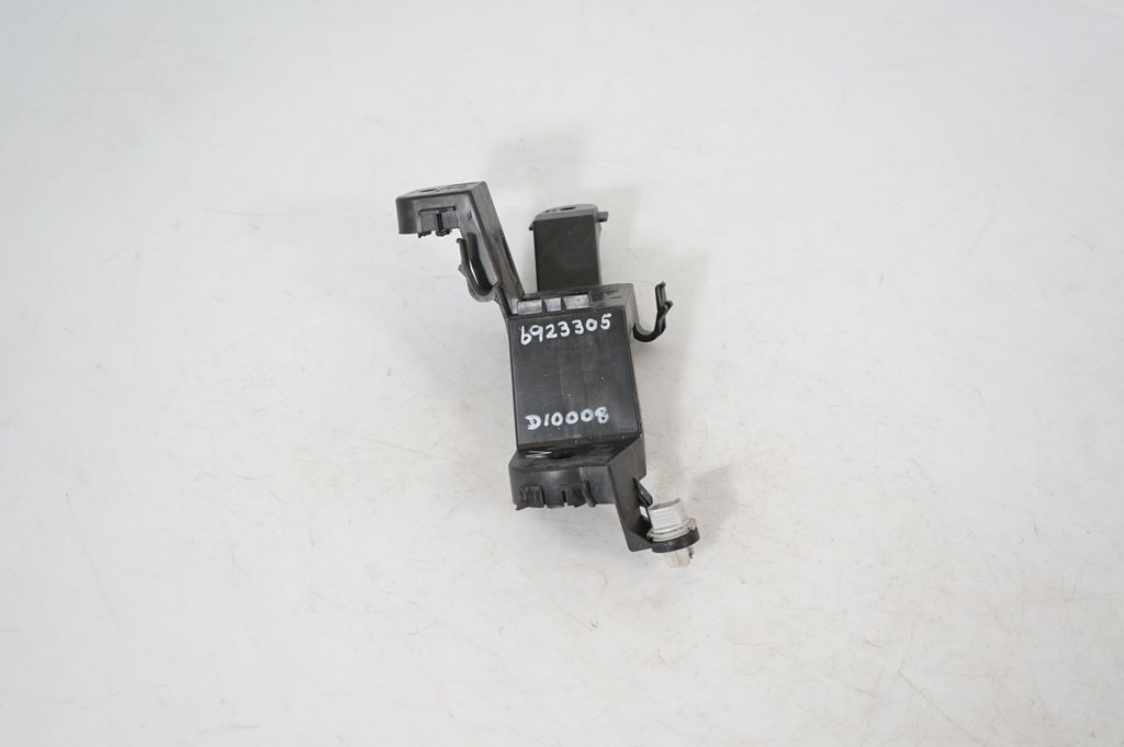 Rear/tail lights (2)