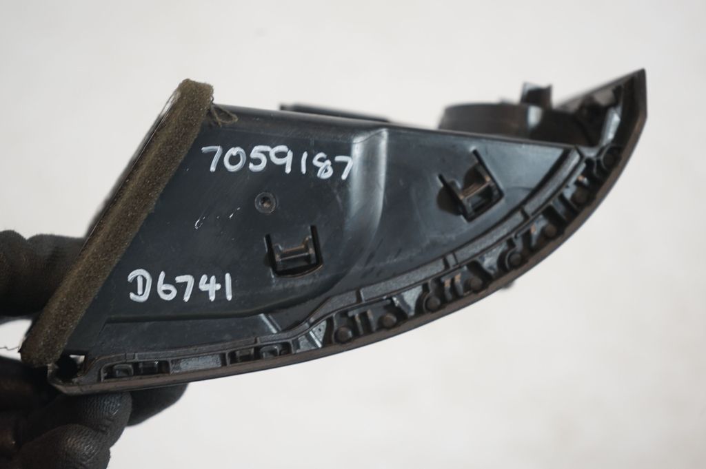 Dashboard side air vent grill/cover trim (9)