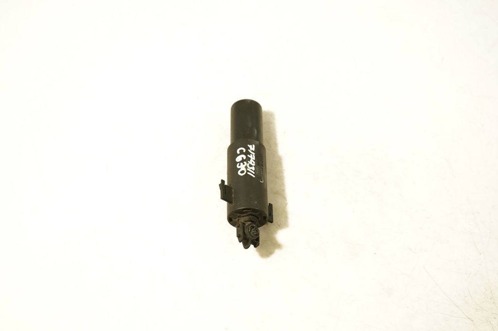 Headlight washer spray nozzle (3)