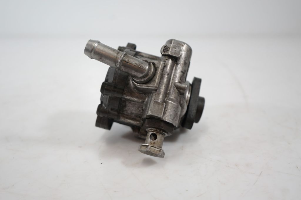 Power steering pump (7)