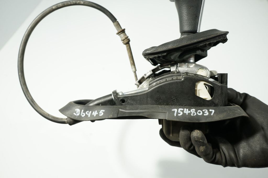Gear shifter/selector (8)