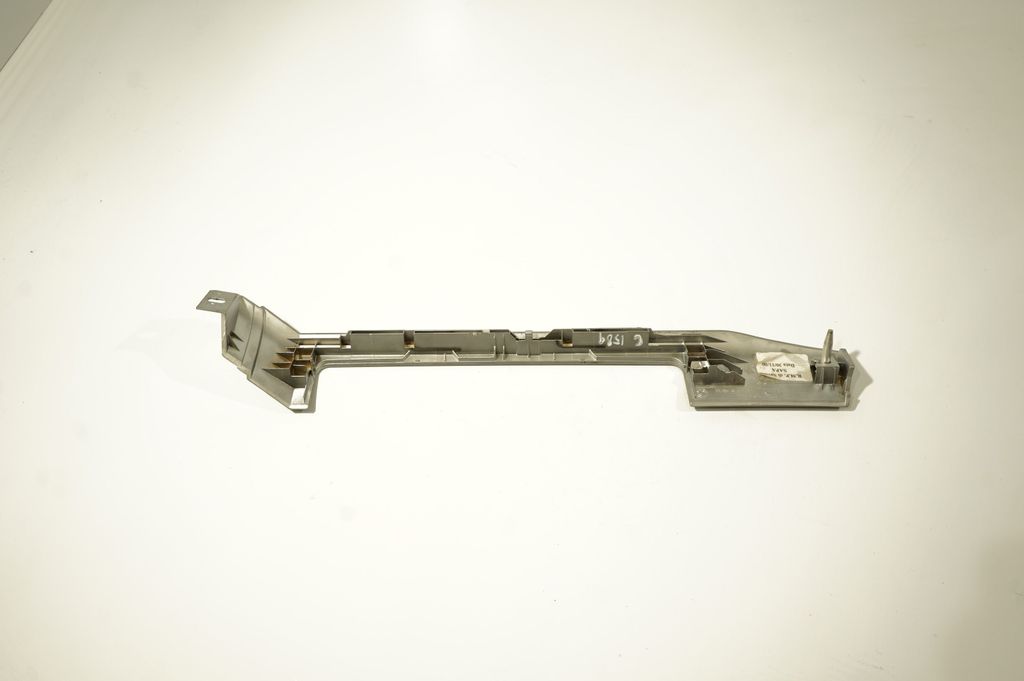 Dashboard glove box trim (6)