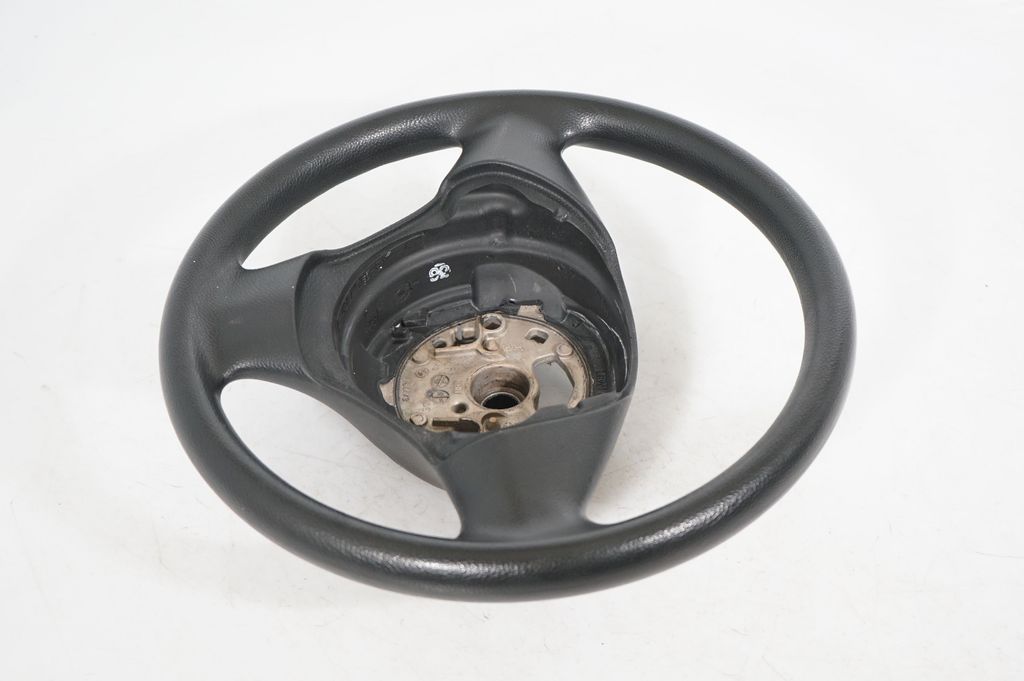 Steering wheel (2)