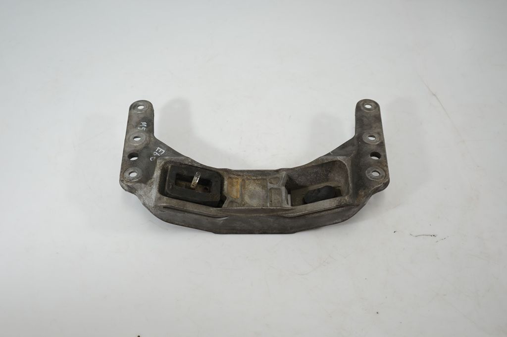 Gearbox mounting bracket (5)