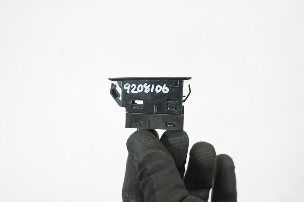 Electric window control switch (9)