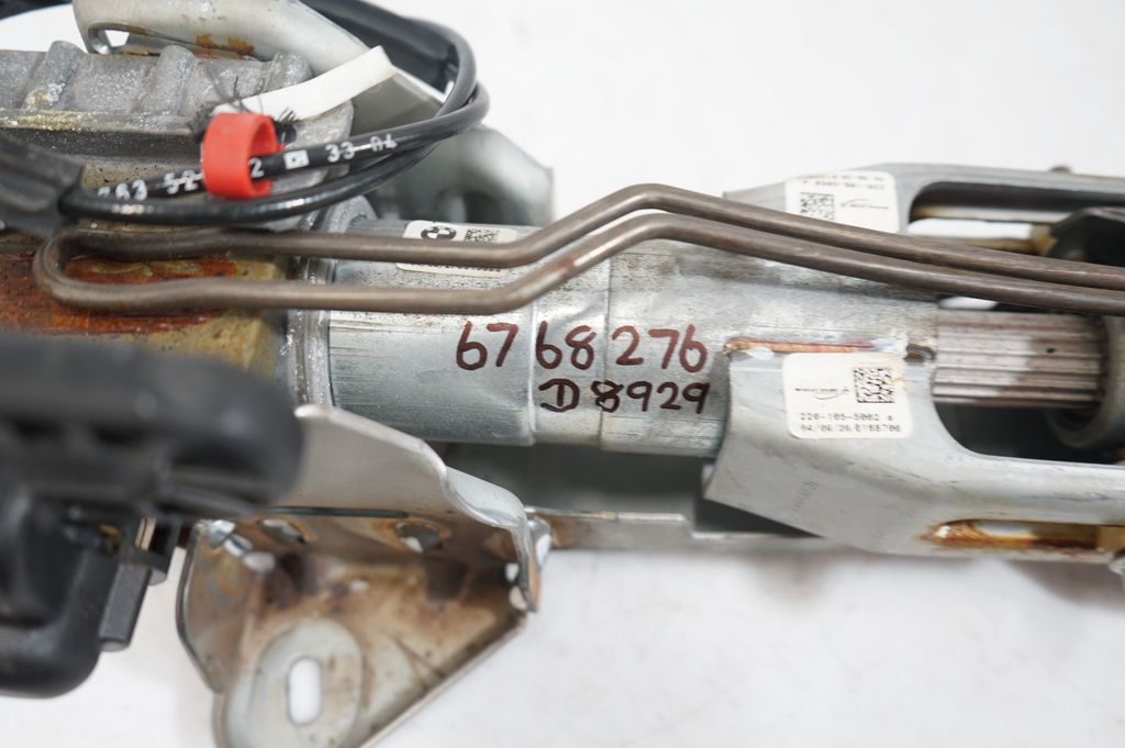 Steering wheel axle (10)