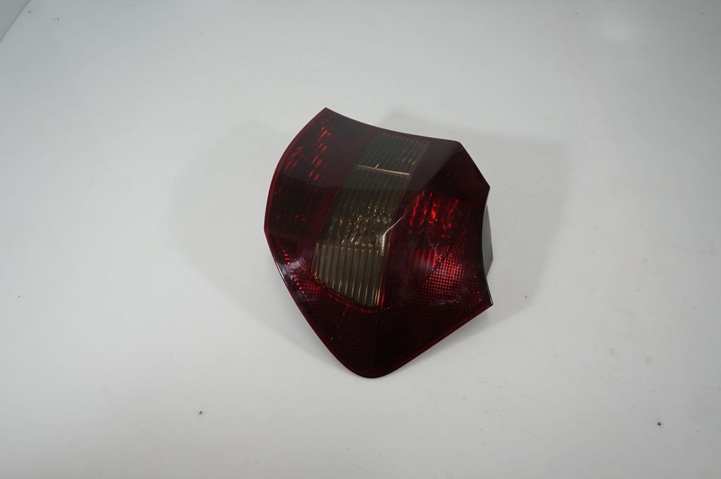 Rear/tail lights (3)
