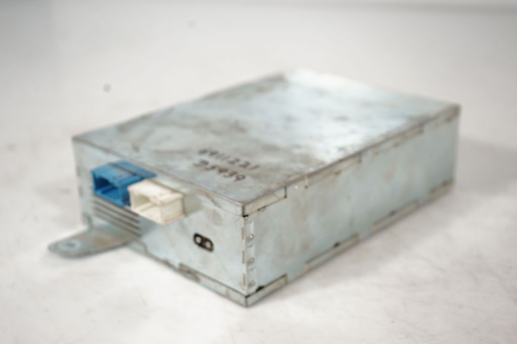 GPS navigation control unit/module (6)