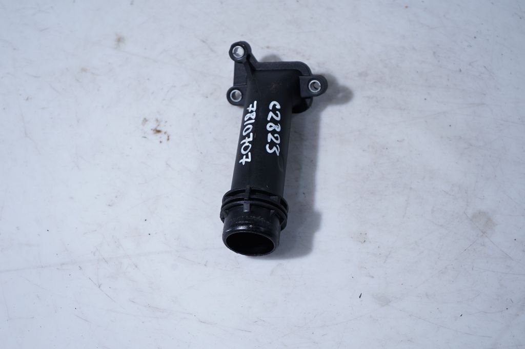Engine coolant pipe/hose (2)