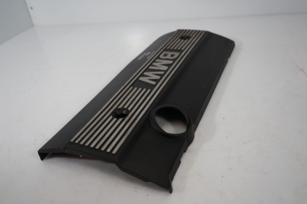 Engine cover (trim) (6)