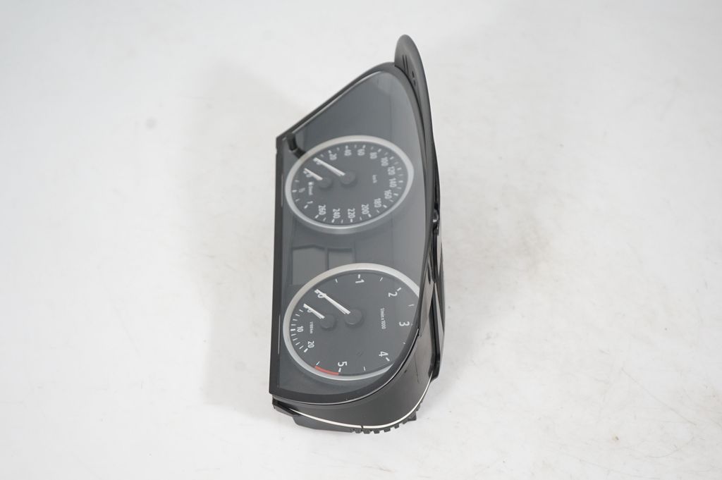 Speedometer (instrument cluster) (2)