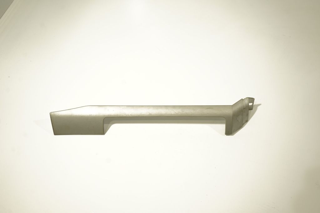 Dashboard glove box trim