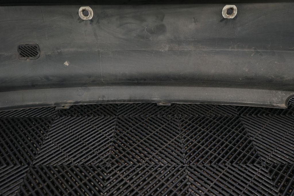 Rear bumper (10)