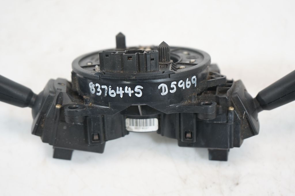 Wiper turn signal indicator stalk/switch (11)