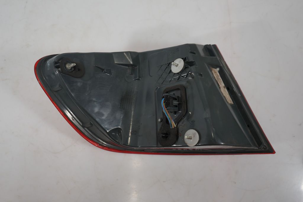 Rear/tail lights (6)