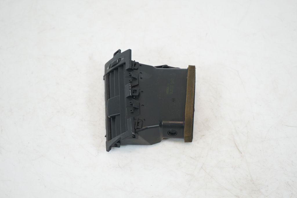 Dashboard side air vent grill/cover trim (2)