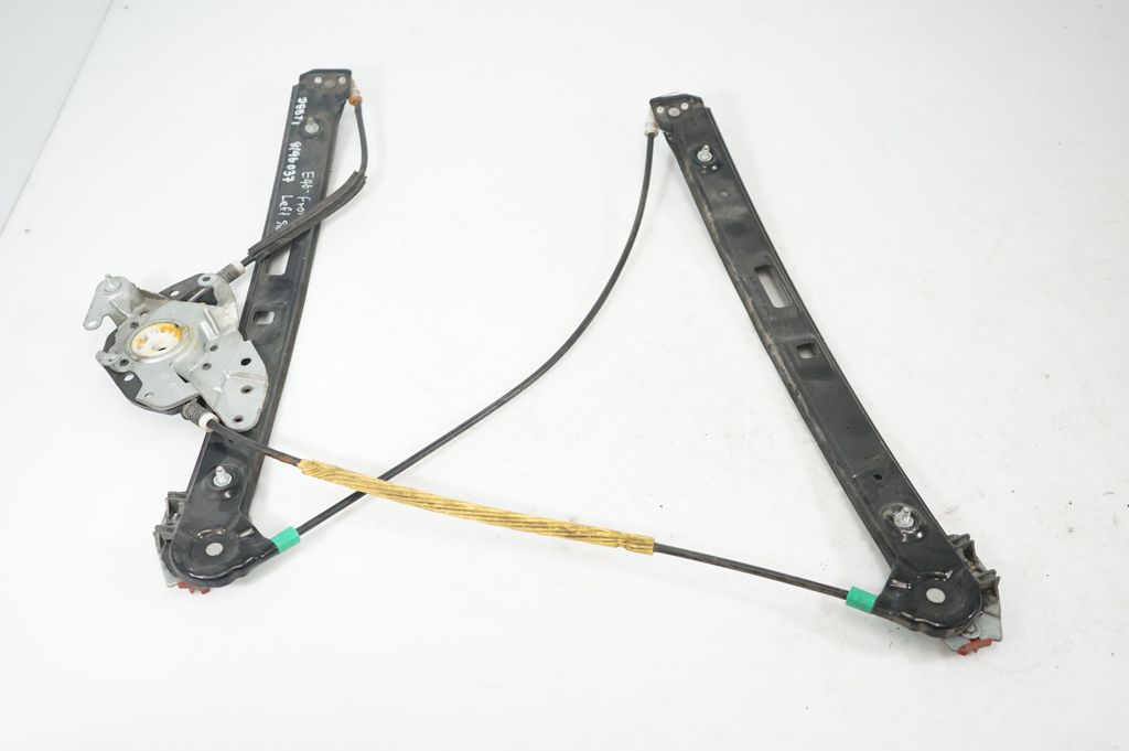 Front door window regulator with motor (2)