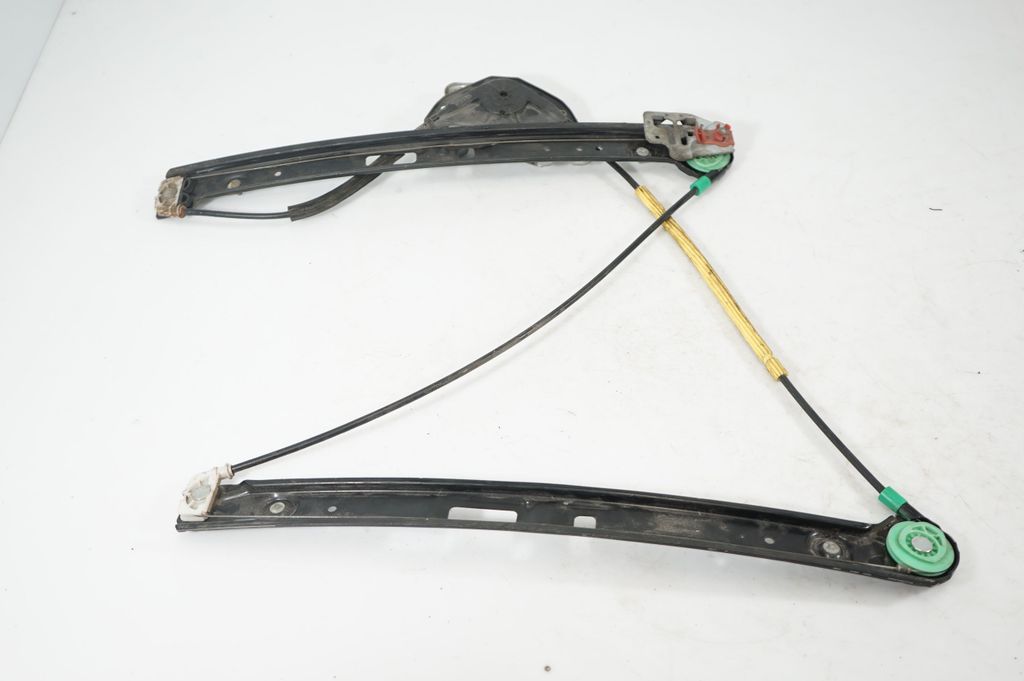 Front door window regulator with motor (5)