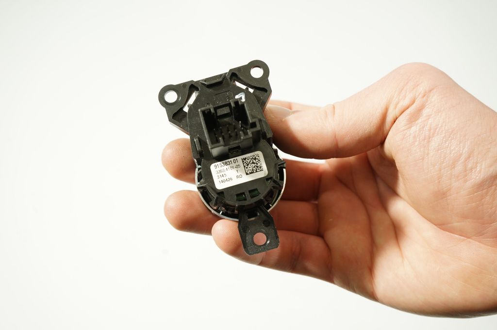 Engine start stop button switch (10)