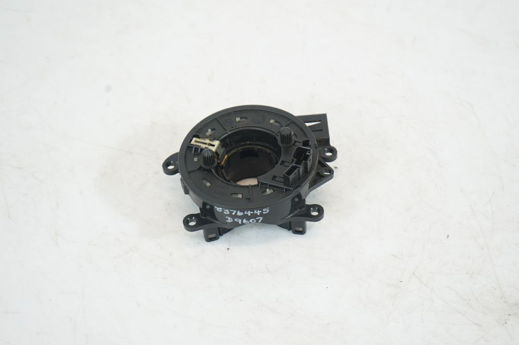 Wiper turn signal indicator stalk/switch