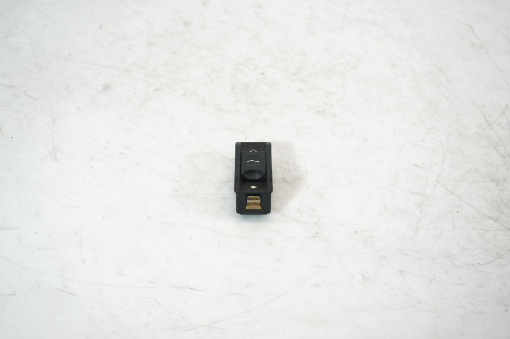 Sunroof switch (2)