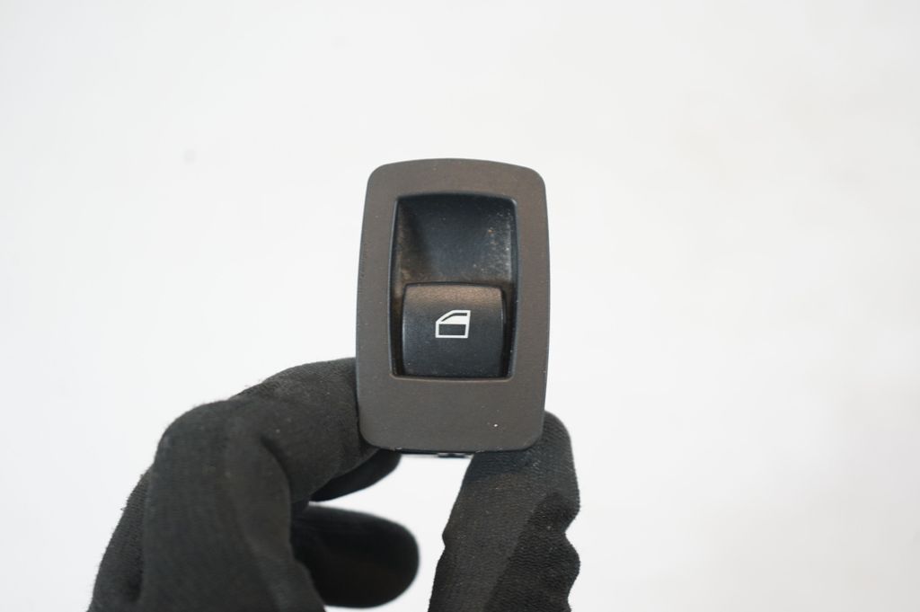 Electric window control switch (6)