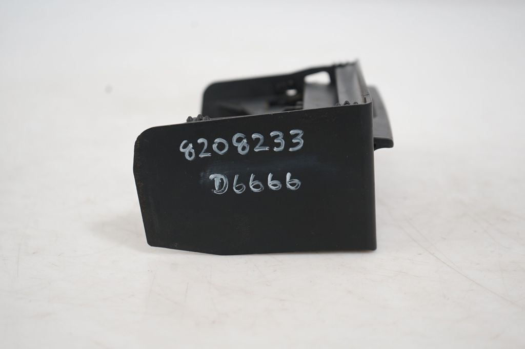 Rear door ashtray (9)