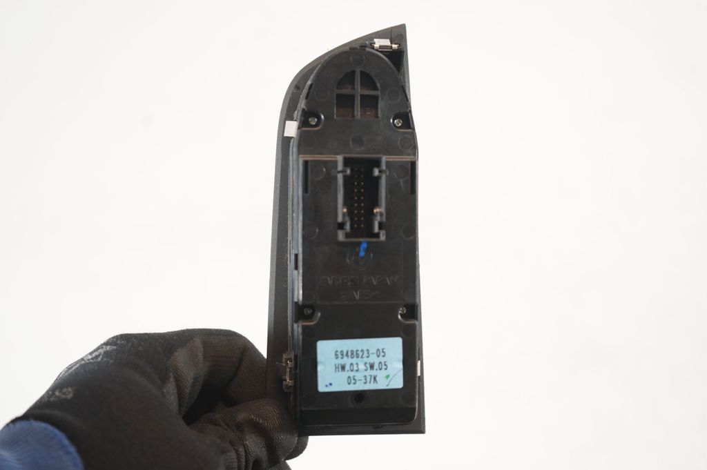 Electric window control switch (7)