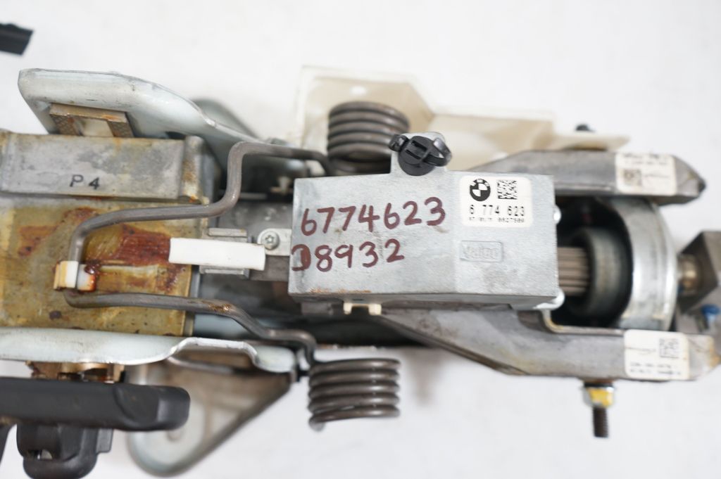 Steering wheel axle (10)