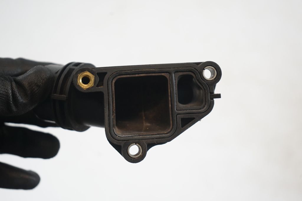 Engine coolant pipe/hose (6)