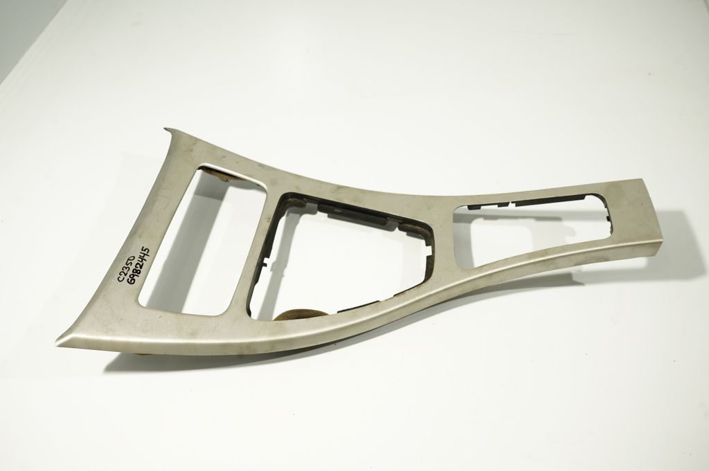 Other center console (tunnel) element (2)