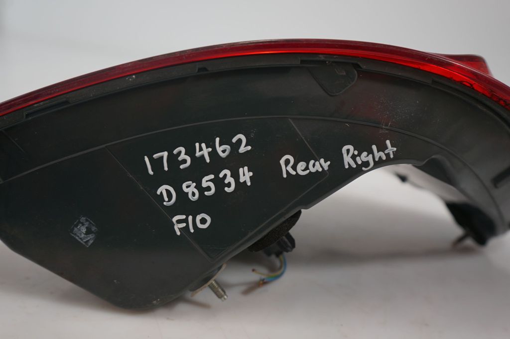 Rear/tail lights (10)