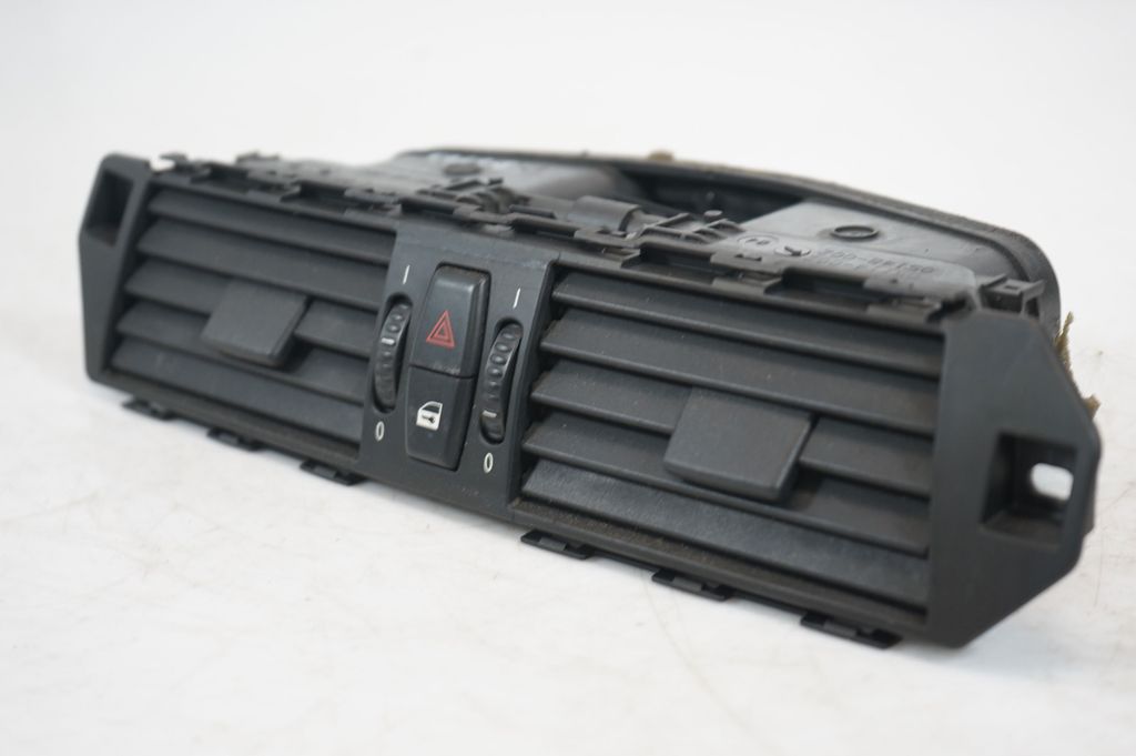 Dash center air vent grill (6)