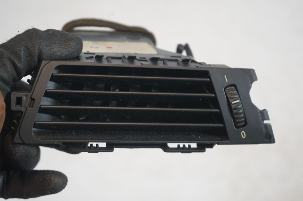 Dashboard side air vent grill/cover trim (7)