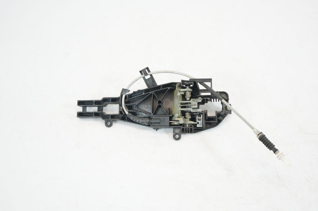 Front door exterior handle/bracket (5)