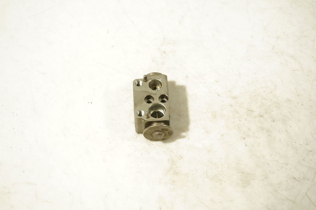 Air conditioning (A/C) expansion valve (2)