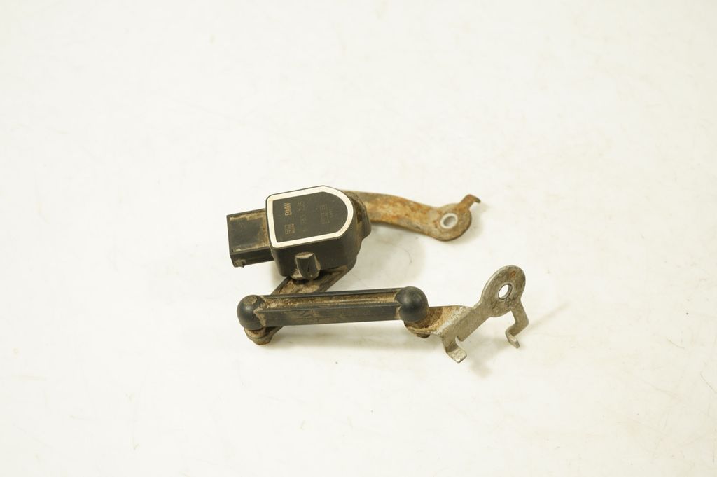 Headlight/headlamp level sensor (4)