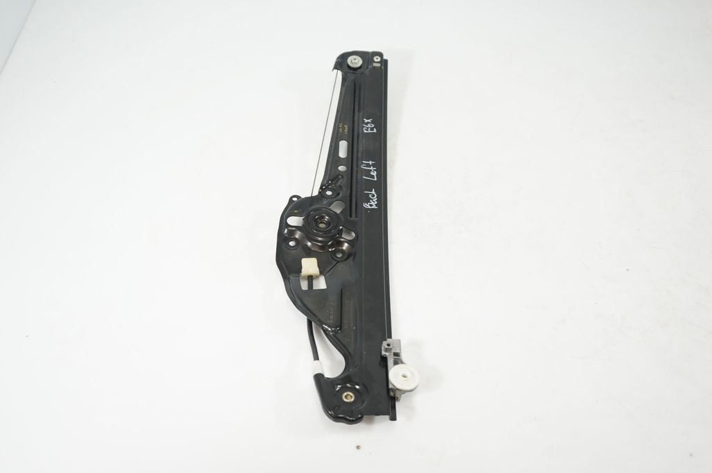 Rear door window regulator with motor (2)