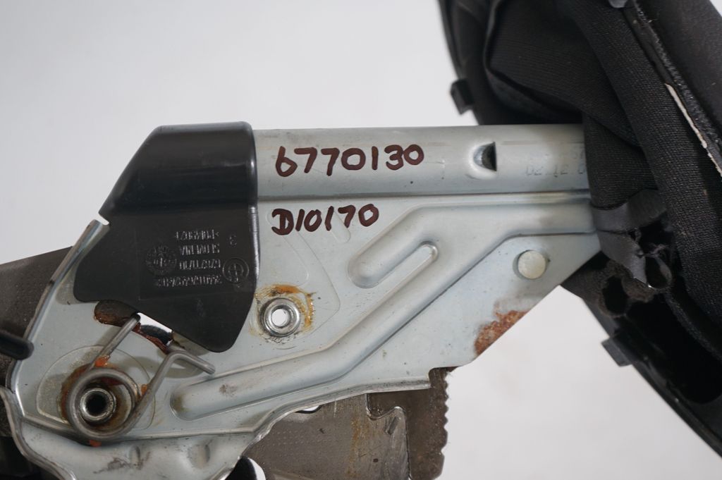 Handbrake/parking brake lever assembly (8)