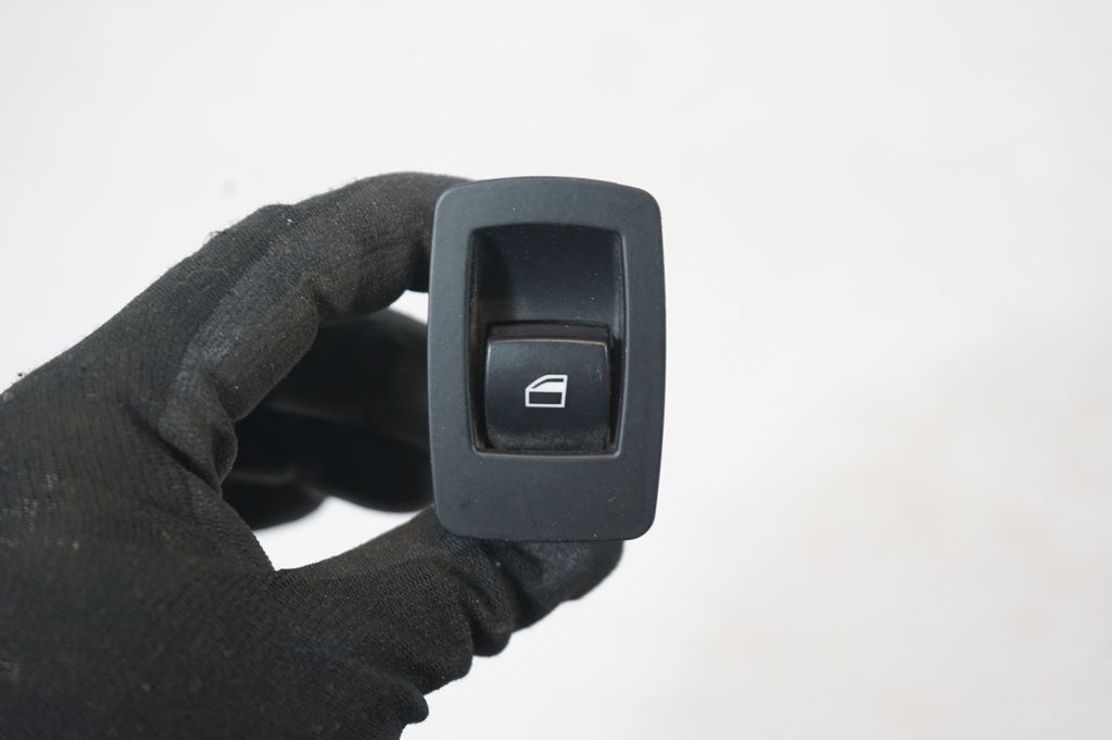 Electric window control switch (6)