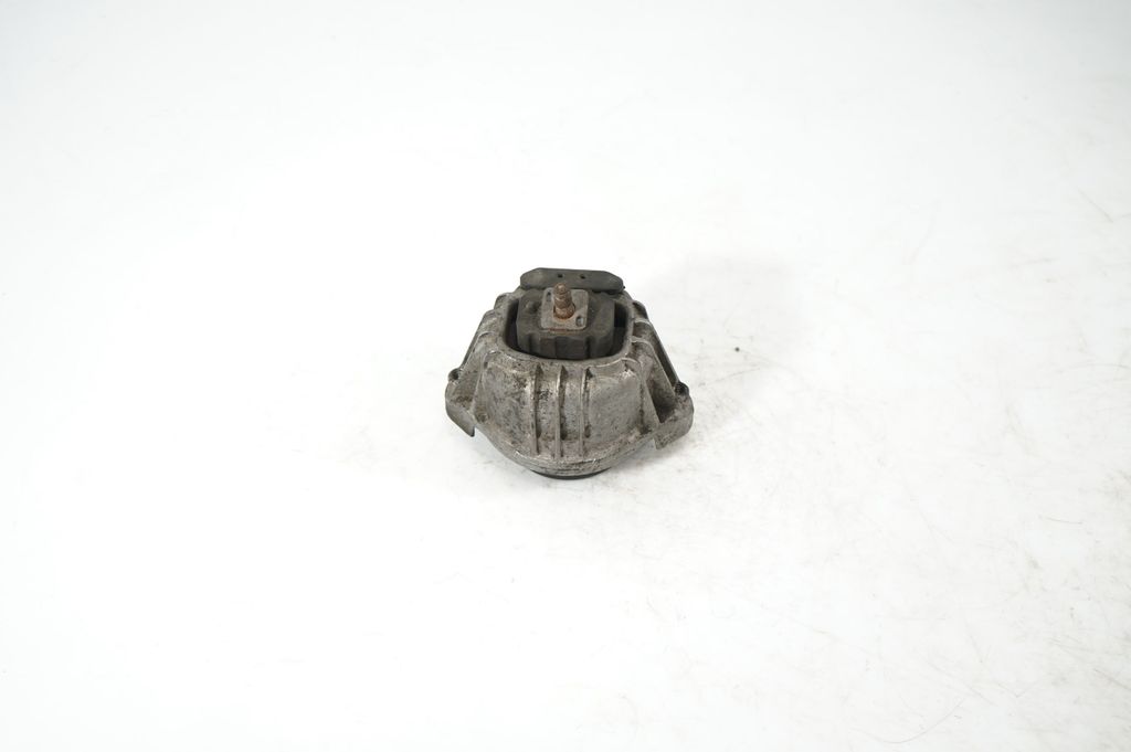 Engine mount bracket (2)