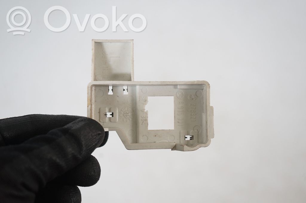 Tailgate rear/tail lights (6)