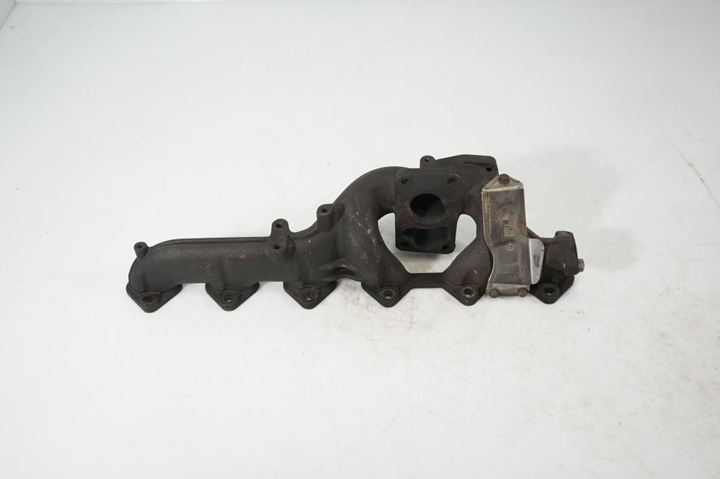 Exhaust manifold (3)
